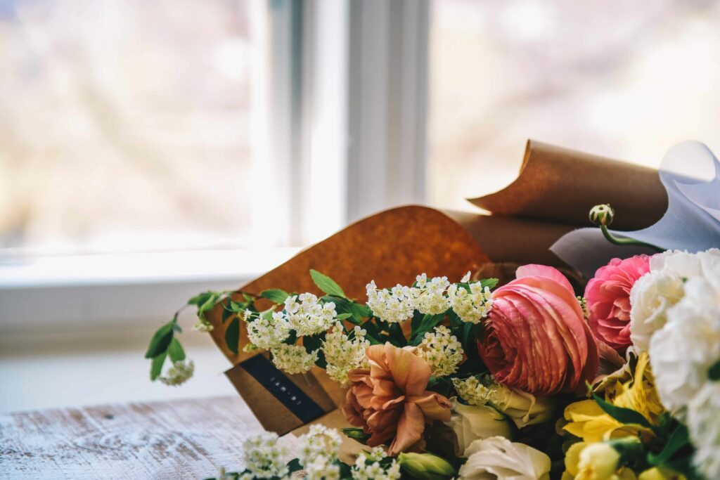 Creating a Meaningful Funeral Bouquet: Tips and Ideas